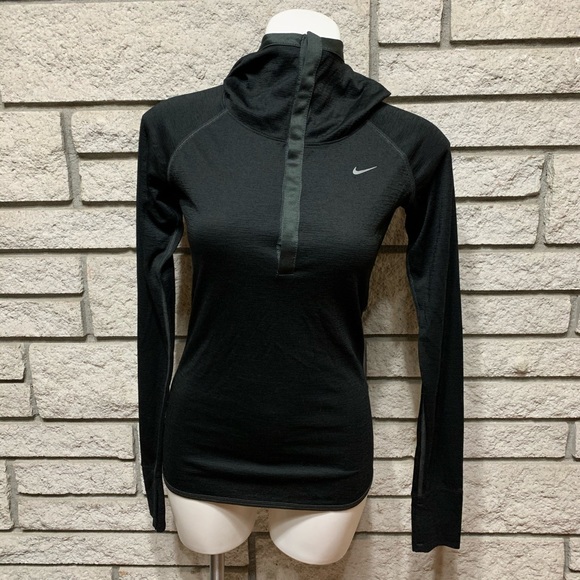 Nike Sweaters - Nike Dry Fit Black Long Sleeve Pullover